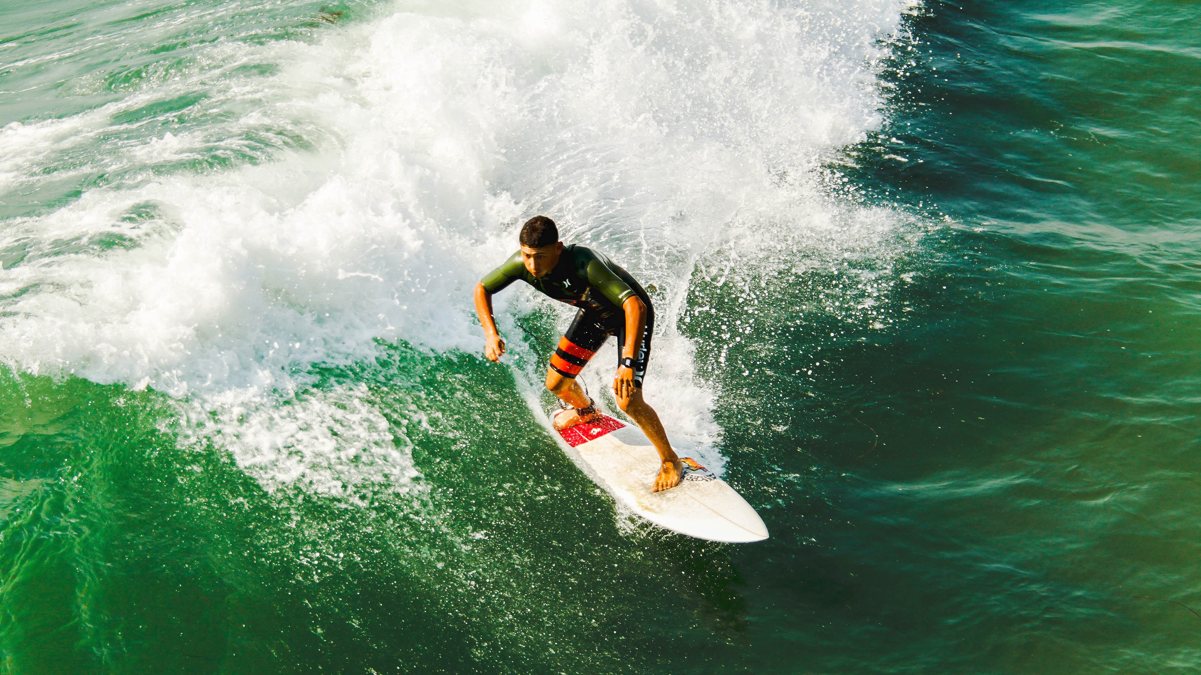 湖人险胜勇士,詹姆斯准三双力挽狂澜,詹姆斯湖人经典比赛